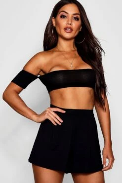 Einfarbige Basic-Shorts