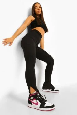 Gerippte Leggings Mit Geteiltem Saum