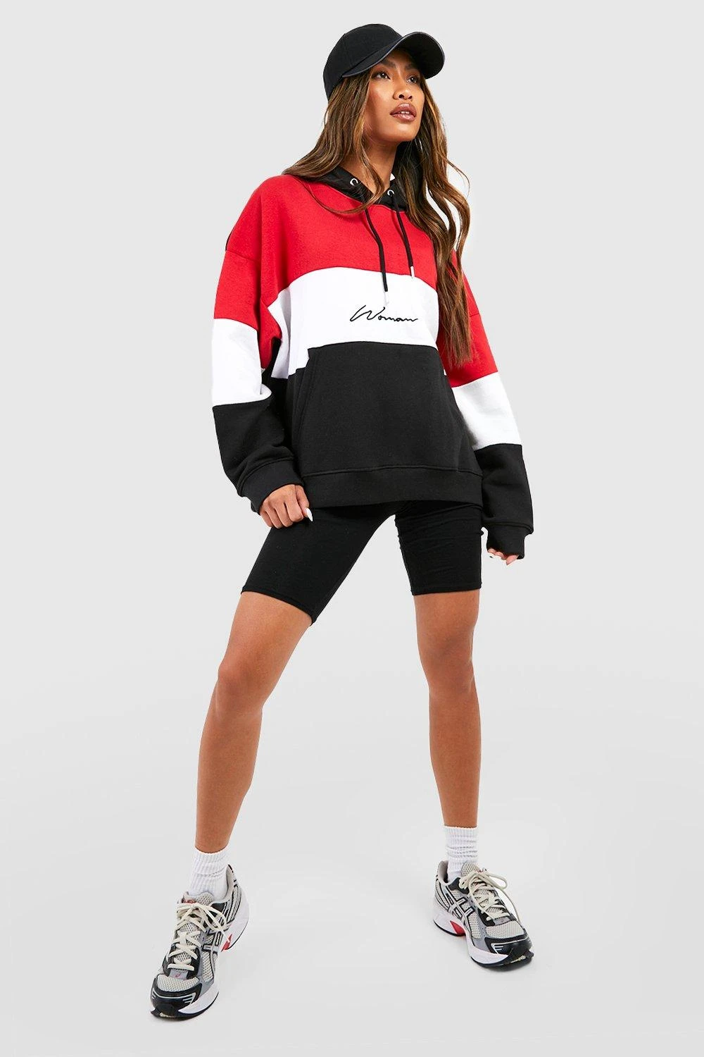 Colorblock Hoodie Mit Woman-Print 1 Colorblock Hoodie Mit Woman-Print