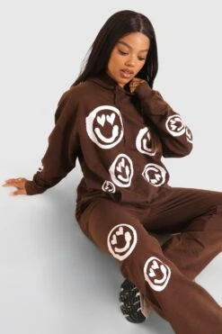 Oversize Jogginghose Mit Smiley-Print -Deutschland Mode Pfiff Verkaufs-Shop fzz25461 chocolate xl 2