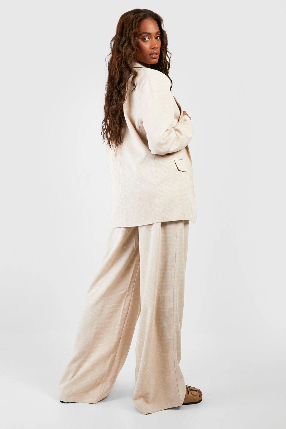 Strukturierte Hose In Leinen-Optik Mit Hohem Bund 2 Strukturierte Hose In Leinen-Optik Mit Hohem Bund – Bild 2