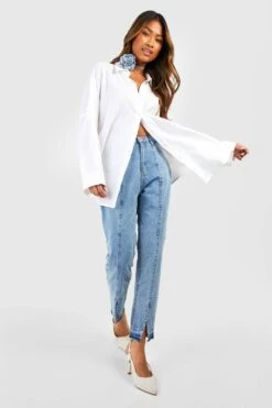 Mom-Jeans Mit Hohem Bund Und Geteiltem Saum