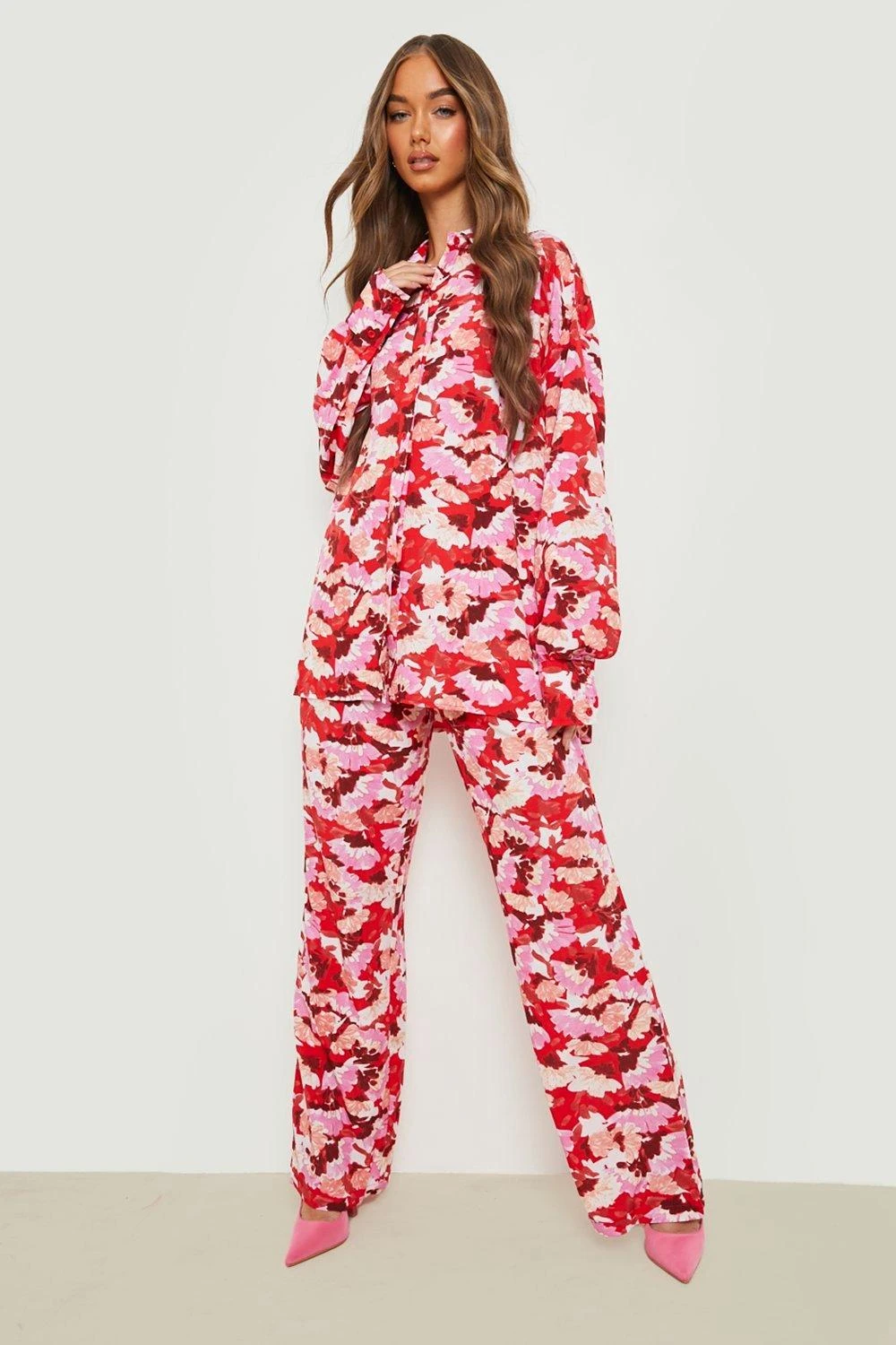 Hose Mit Weitem Bein Und Floralem Print 3 Hose Mit Weitem Bein Und Floralem Print – Bild 3