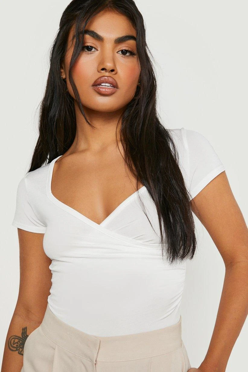 Body Mit V-Ausschnitt 4 Body Mit V-Ausschnitt – Bild 4