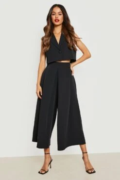 Culotte Mit Weitem Bein Und Falten