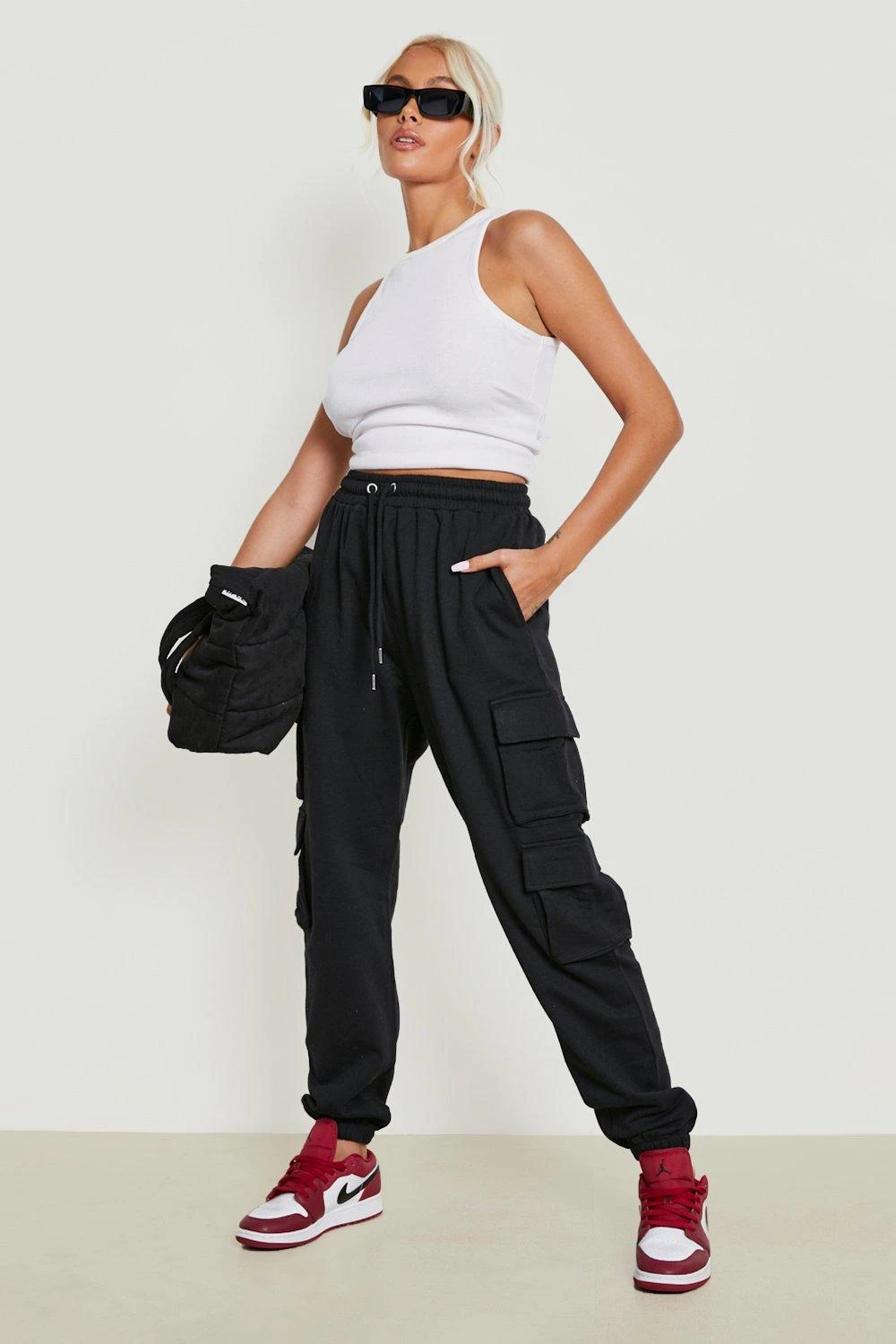 Oversize Jogginghose Mit Cargo-Taschen 1 Oversize Jogginghose Mit Cargo-Taschen