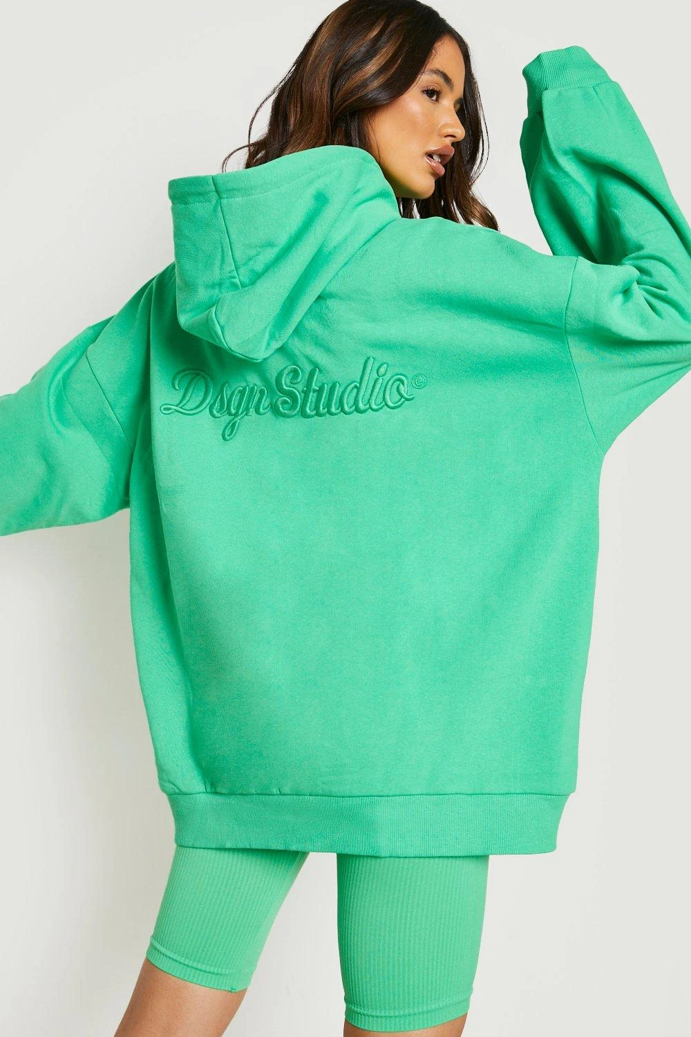 Bestickter Oversize Hoodie 1 Bestickter Oversize Hoodie