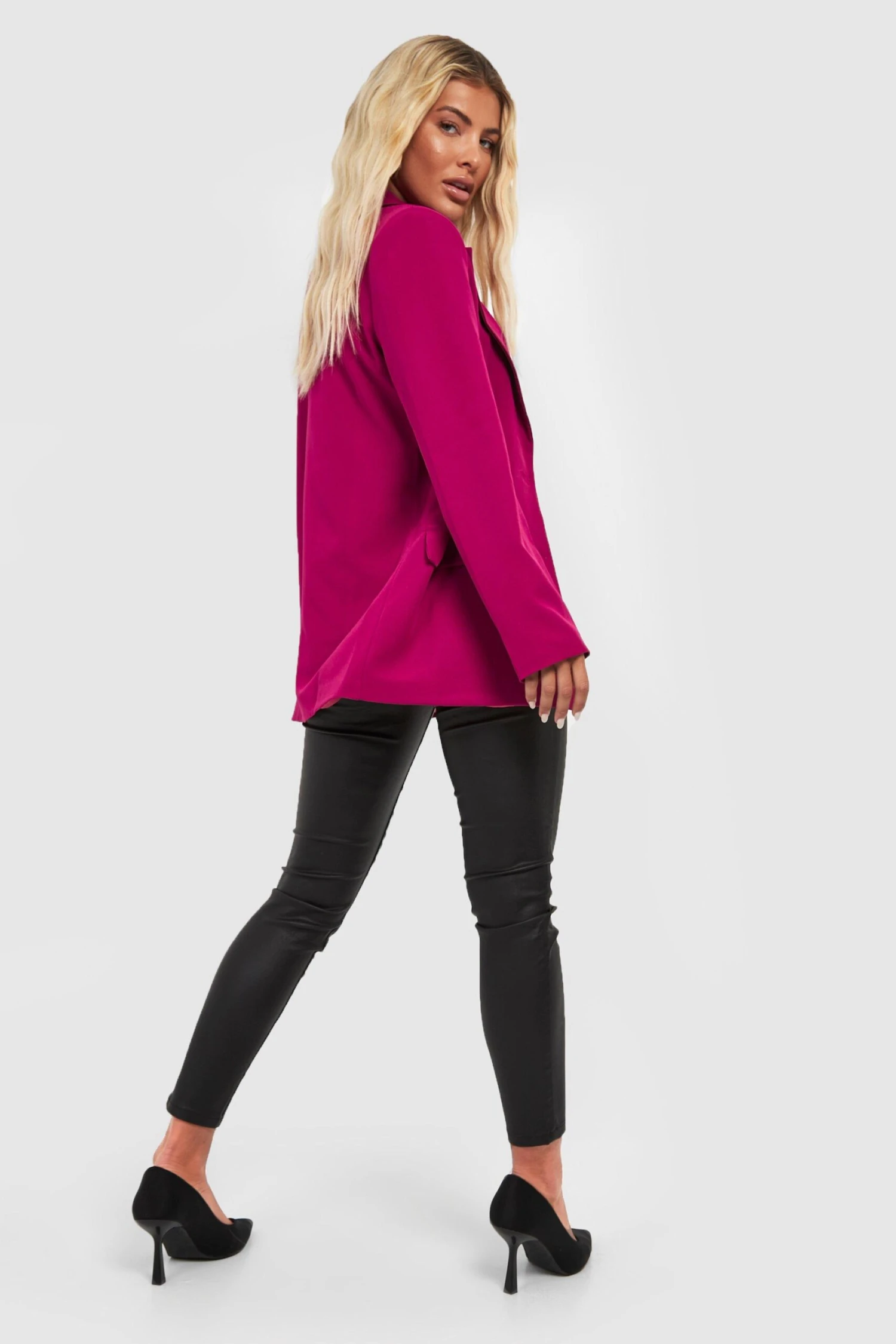 PU Beschichtete Butt Shaper Skinny Jeans Mit Mittelhohem Bund 2 PU Beschichtete Butt Shaper Skinny Jeans Mit Mittelhohem Bund – Bild 2