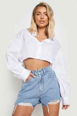 Zerrissene Denim Mom-Shorts Mit Seitenschlitz