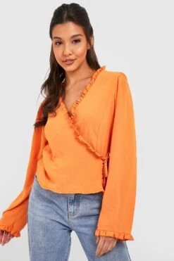 Strukturierte Bluse Mit Seitlicher Bindung Und Rüschen-Detail