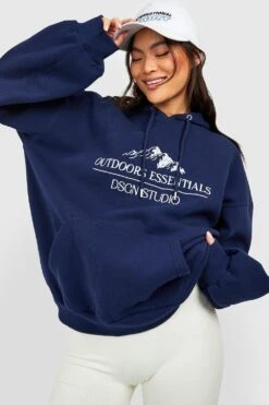Oversize Hoodie Mit Outdoors Essentials Stickerei