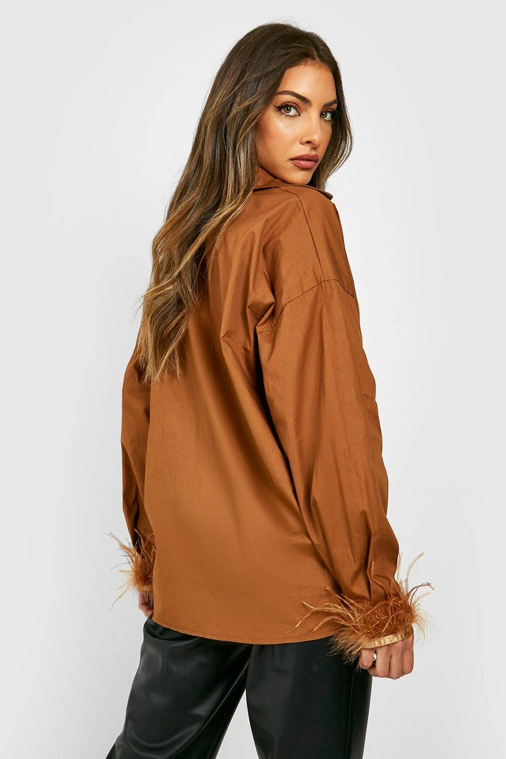 Oversize Hemd Mit Feder-Bündchen 2 Oversize Hemd Mit Feder-Bündchen – Bild 2