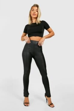 Wet-Look Leggings Mit Hohem Bund Und Geteiltem Saum