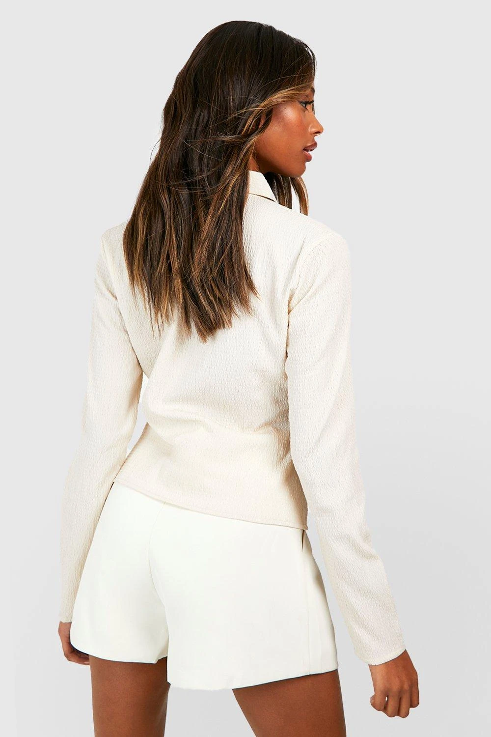 Strukturiertes Hemd Mit Geraffter Front 2 Strukturiertes Hemd Mit Geraffter Front – Bild 2