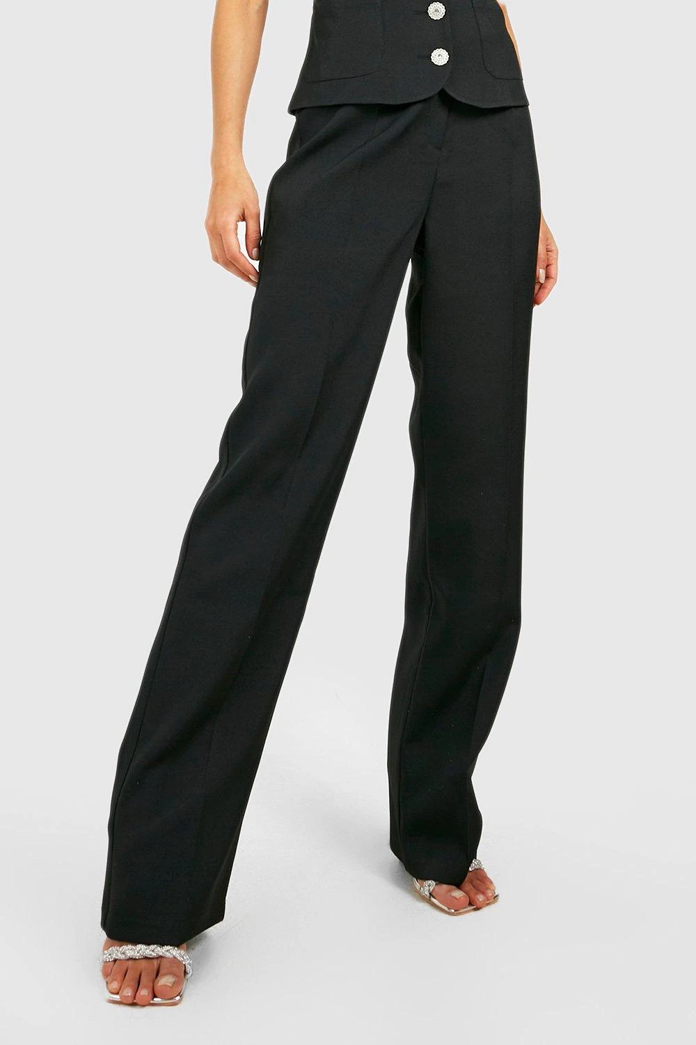 Maßgeschneiderte Hose Mit Weitem Bein 4 Maßgeschneiderte Hose Mit Weitem Bein – Bild 4