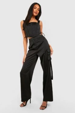 Luxuriöse Strukturierte Satin Cargo-Hose