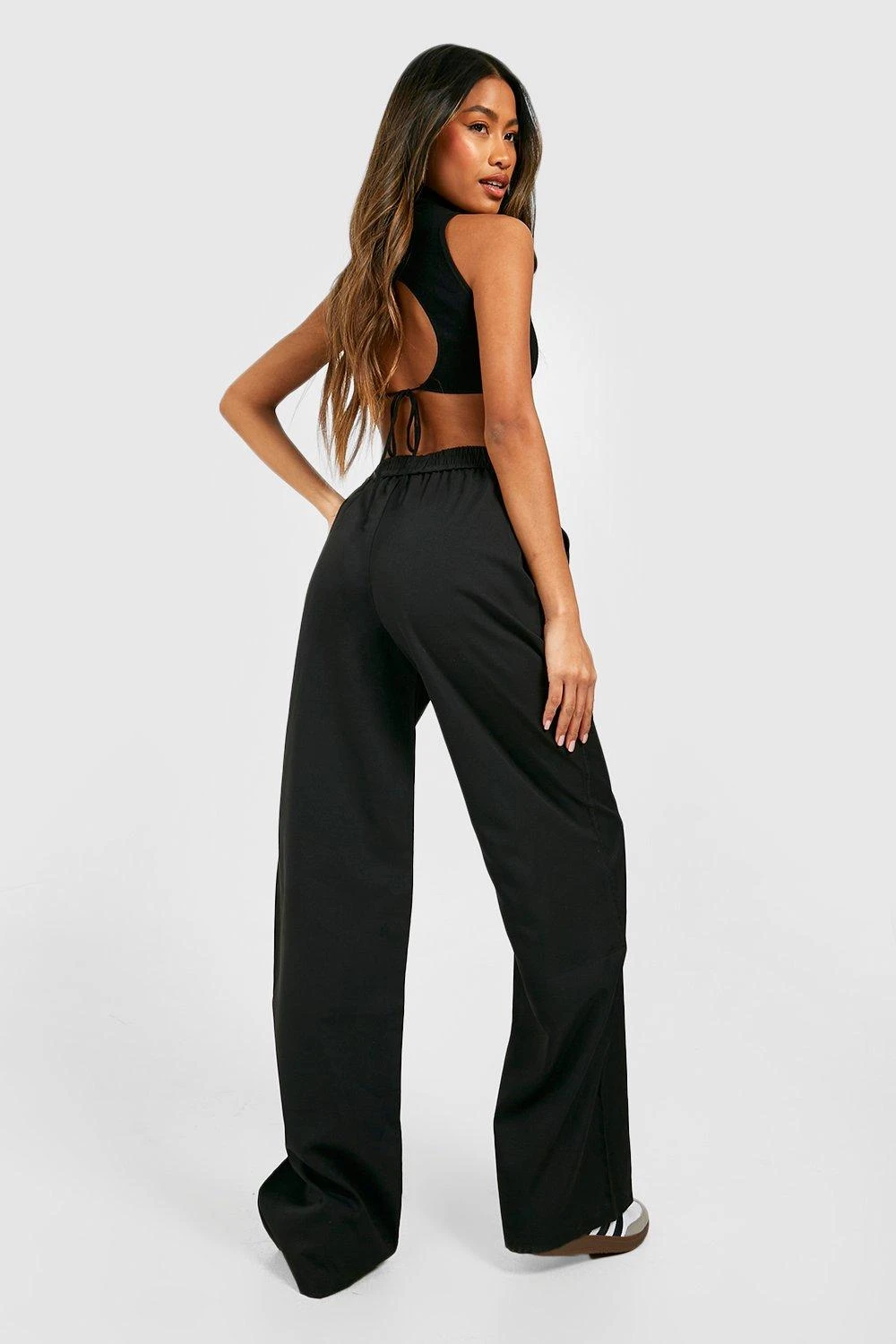 Lockere Hose Mit Weitem Bein Und Elastischem Bund 2 Lockere Hose Mit Weitem Bein Und Elastischem Bund – Bild 2