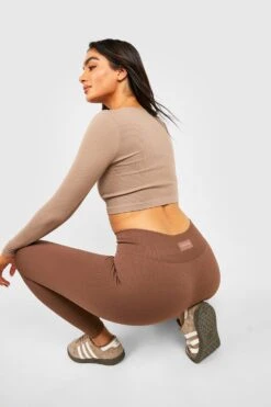 Geripptes Rundhals-Oberteil