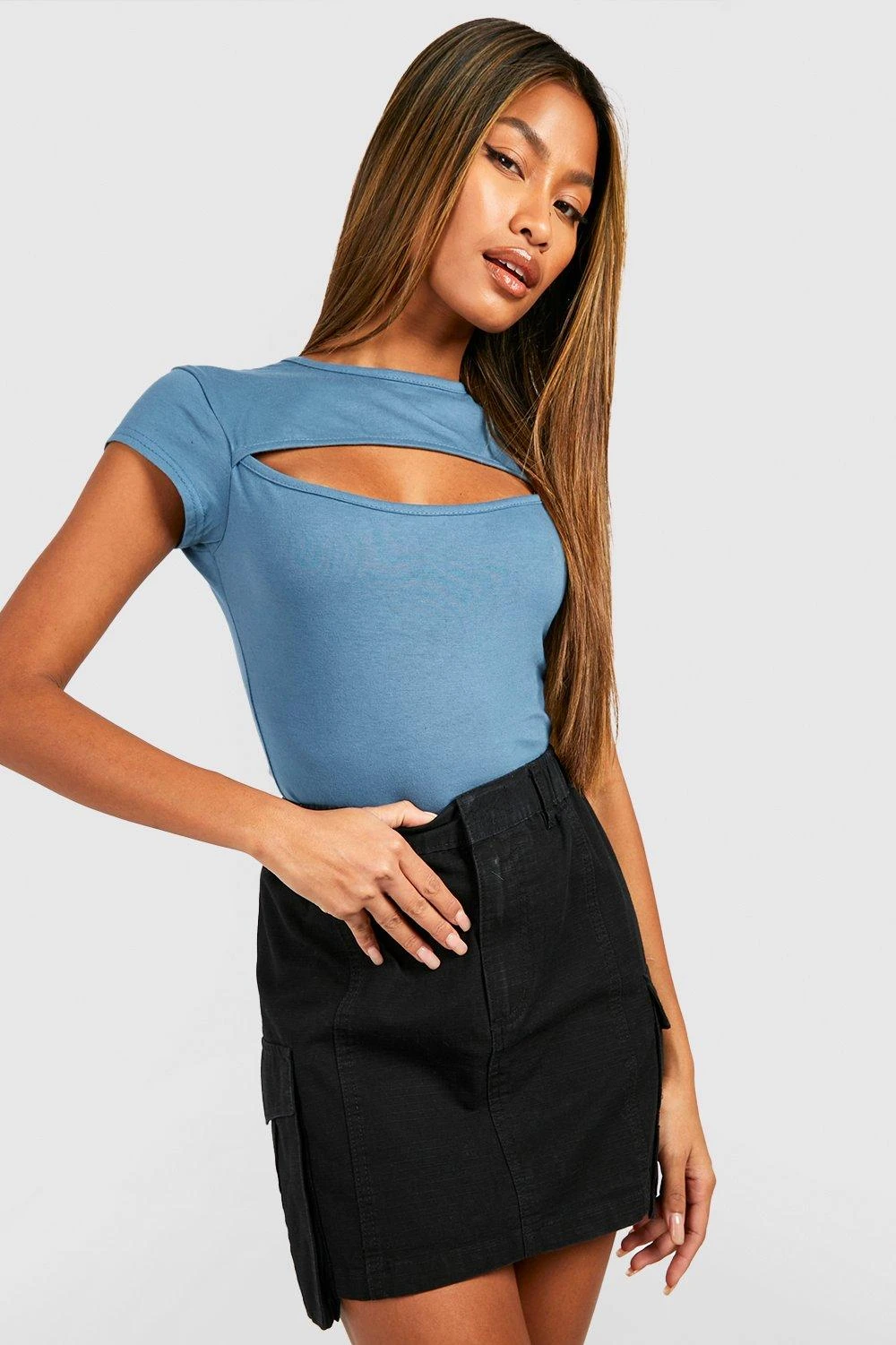 Kurzärmliges Cut-Out T-Shirt Aus Baumwolle 1 Kurzärmliges Cut-Out T-Shirt Aus Baumwolle