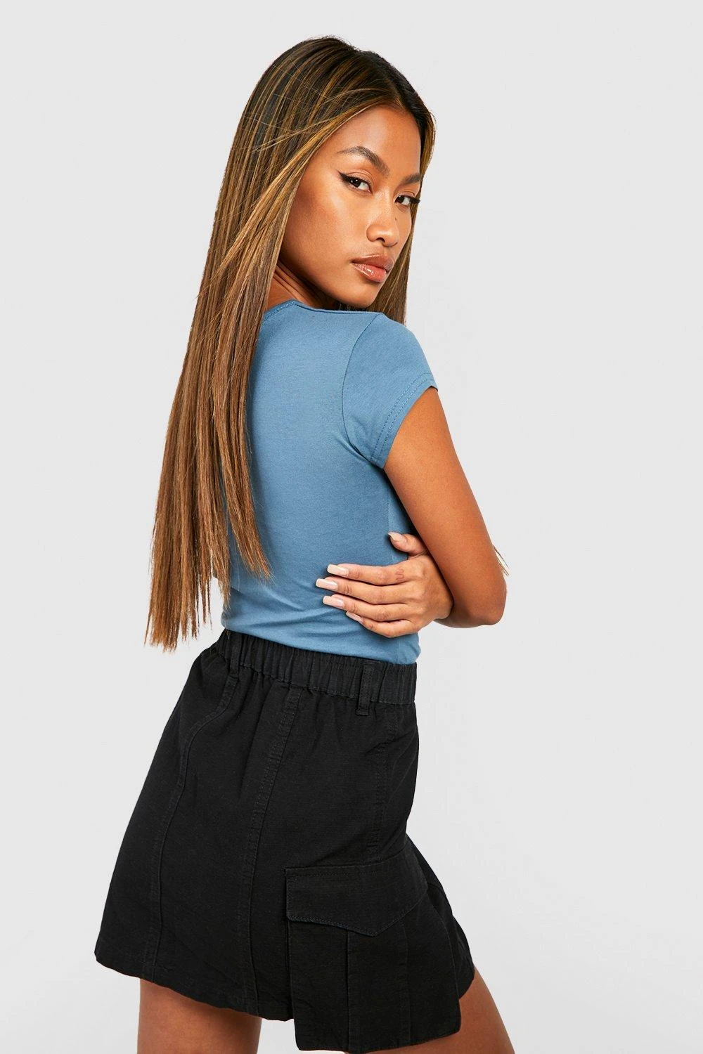 Kurzärmliges Cut-Out T-Shirt Aus Baumwolle 2 Kurzärmliges Cut-Out T-Shirt Aus Baumwolle – Bild 2