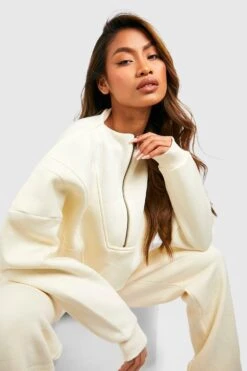 Kurzes Sweatshirt Mit Halbem Reißverschluss Und Naht-Detail