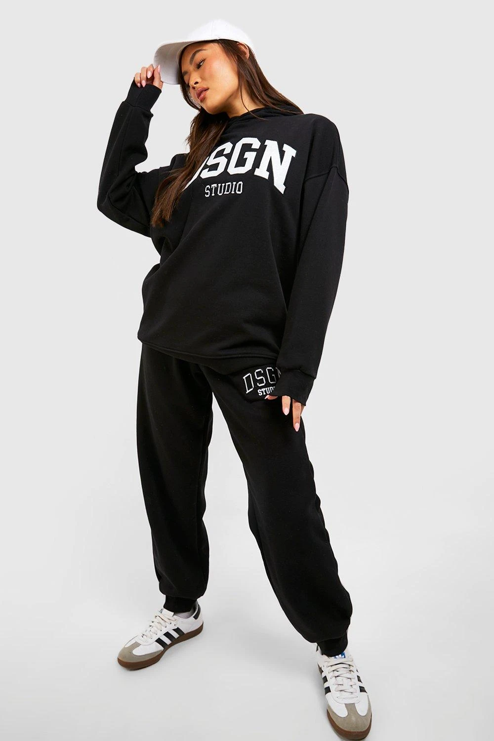 Oversize Hoodie Mit Dsgn Studio Applique 3 Oversize Hoodie Mit Dsgn Studio Applique – Bild 3