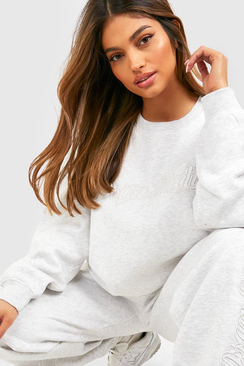 Jogginghose Mit Dsgn Studio 3D Stickerei 4 Jogginghose Mit Dsgn Studio 3D Stickerei – Bild 4