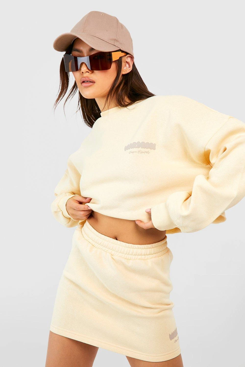 Kurzes Slogan Sweatshirt 1 Kurzes Slogan Sweatshirt