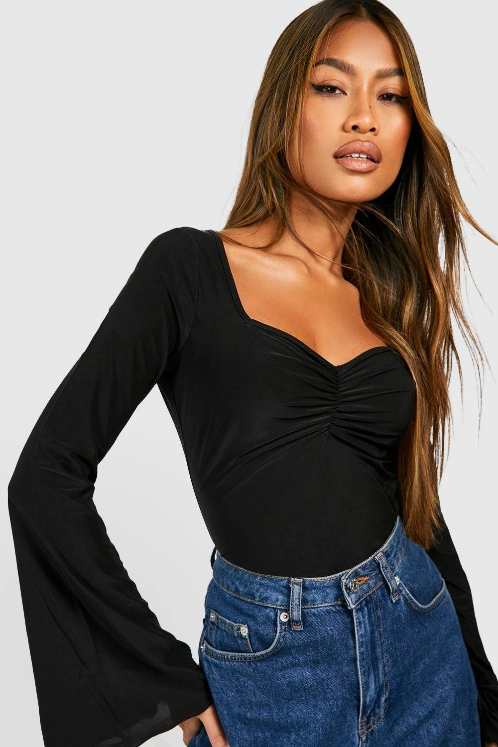 Langärmliges Korsett-Oberteil Mit Gekräuseltem Saum 4 Langärmliges Korsett-Oberteil Mit Gekräuseltem Saum – Bild 4