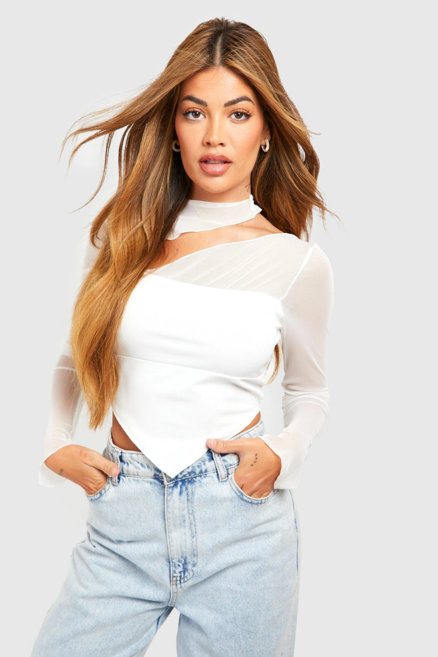 Mesh Korsett-Top Mit Zipfelsaum 1 Mesh Korsett-Top Mit Zipfelsaum