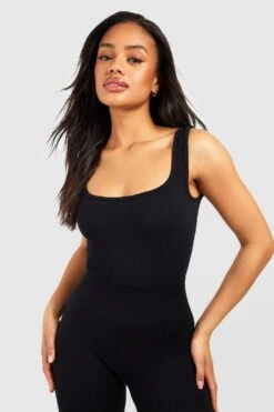 Nahtloser Gerippter Kontur-Body Mit Geradem Ausschnitt