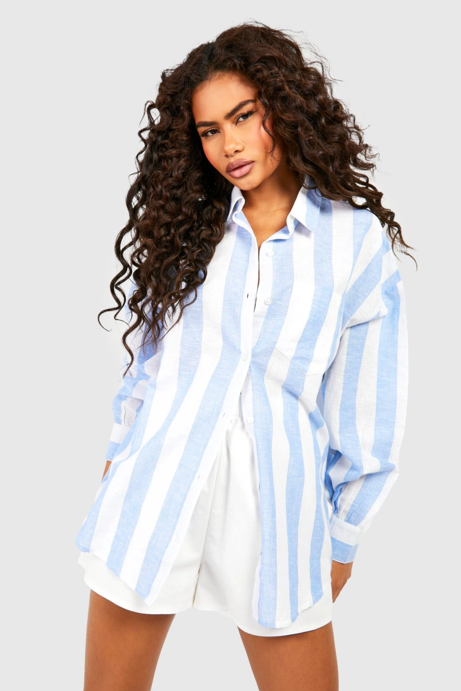 Gestreiftes Oversize Leinen-Hemd 1 Gestreiftes Oversize Leinen-Hemd