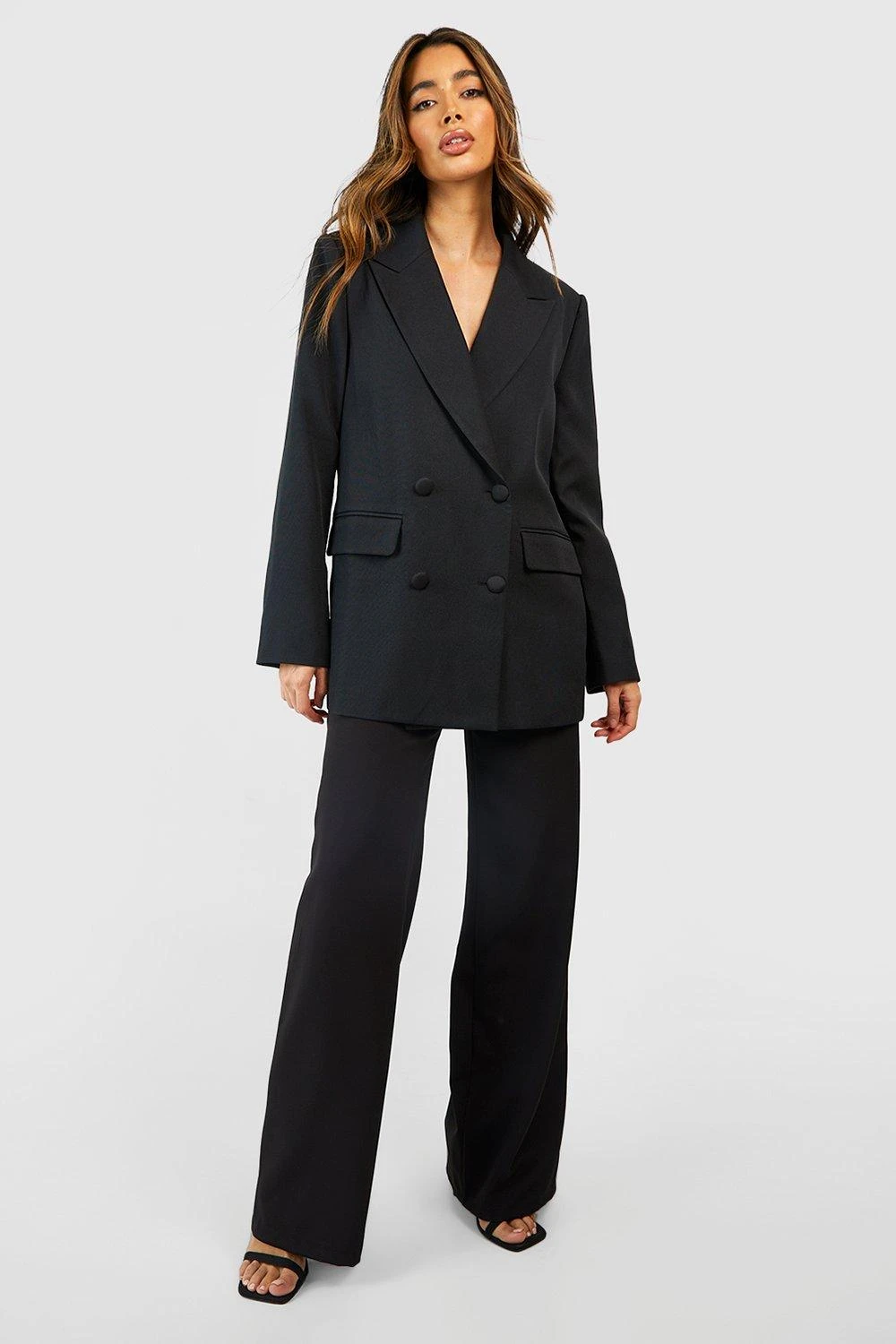 Lockere Hose Mit Weitem Bein 1 Lockere Hose Mit Weitem Bein