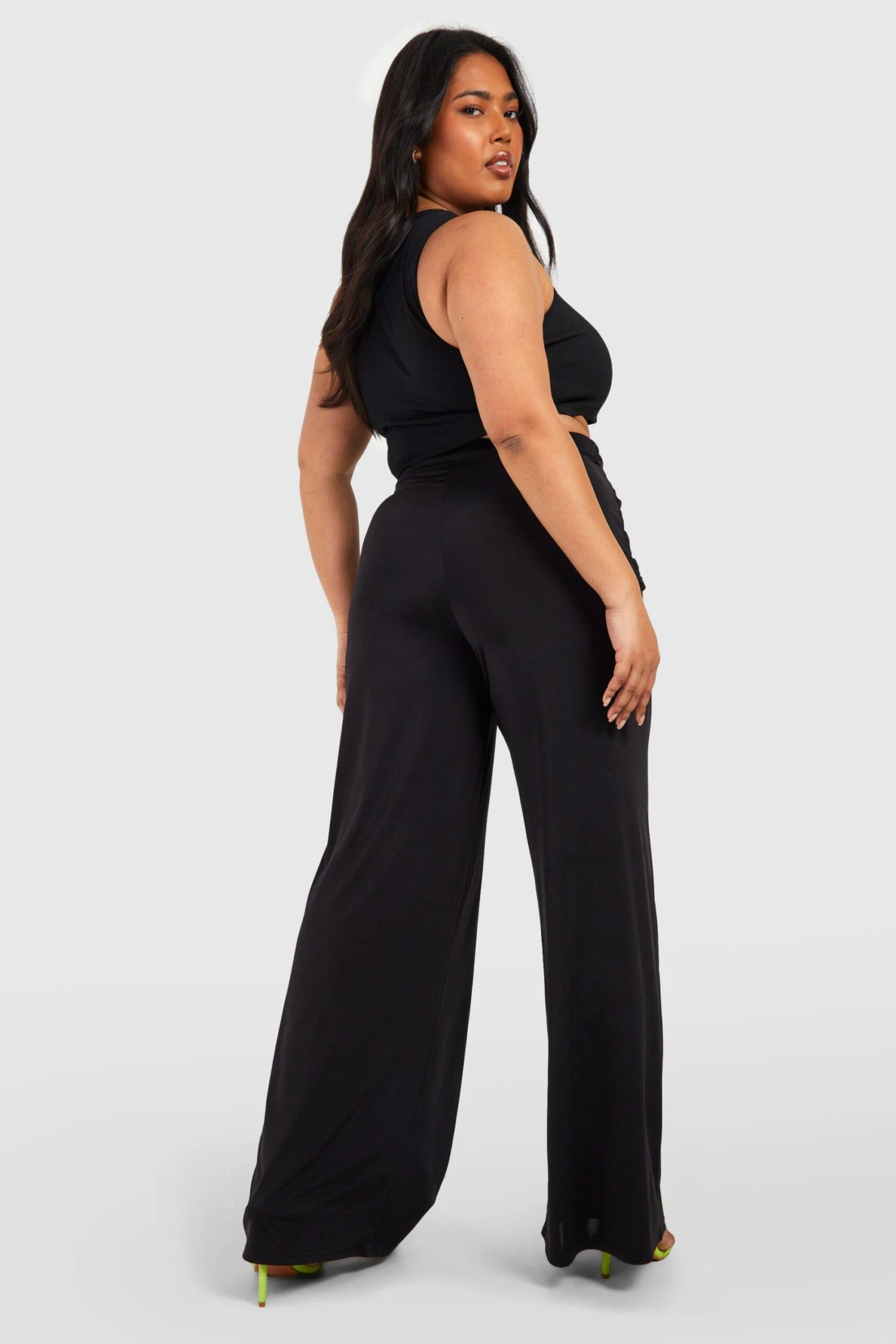 Plus Hose Mit Weitem Bein Und Ring-Detail 2 Plus Hose Mit Weitem Bein Und Ring-Detail – Bild 2