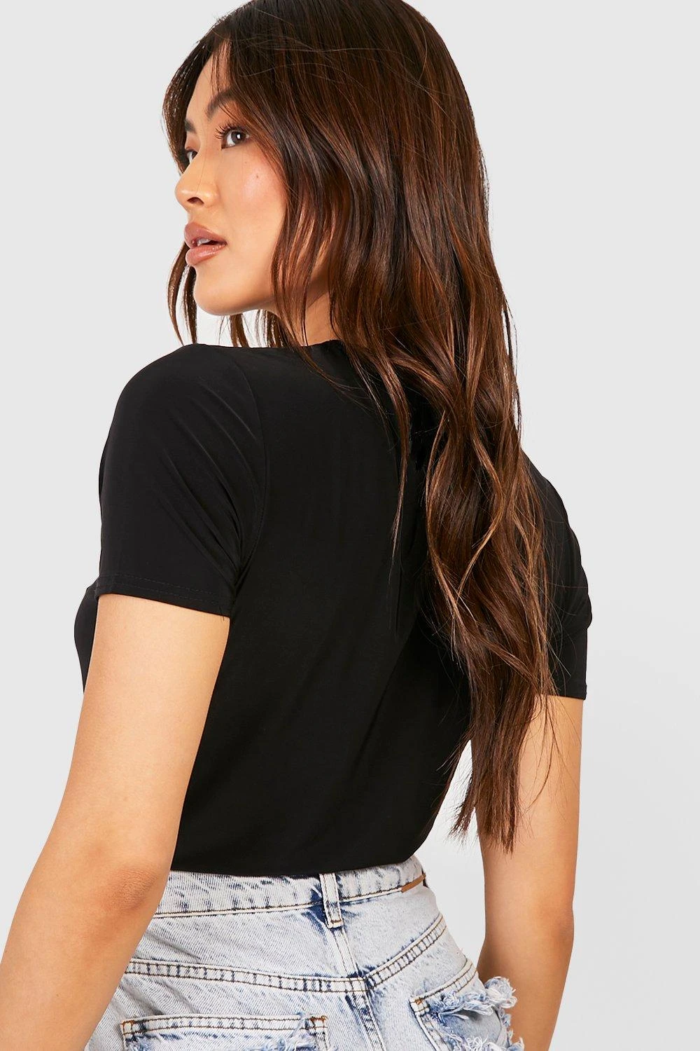 Kurzärmliges Oberteil Mit Twist Vorne 2 Kurzärmliges Oberteil Mit Twist Vorne – Bild 2