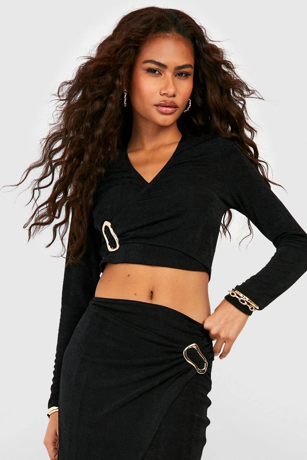Wickel Crop Top Mit Metall-Ring 1 Wickel Crop Top Mit Metall-Ring
