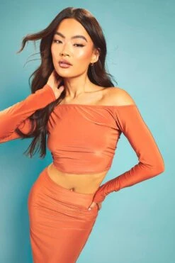 Langärmliges Basic Bardot-Minikleid