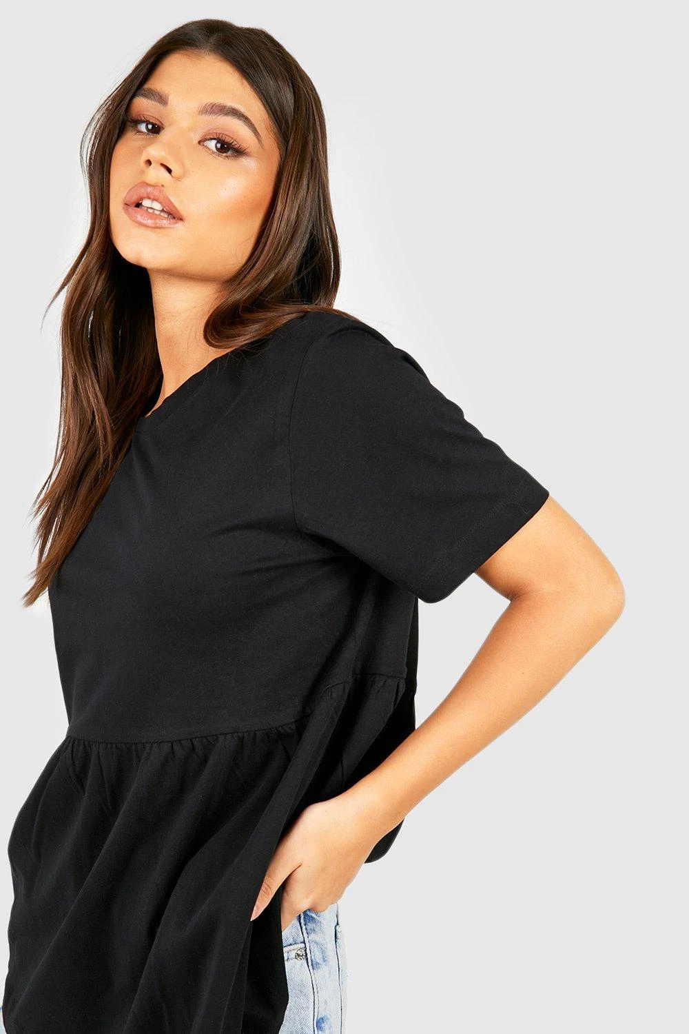 Kurzärmliges T-Shirt Mit Schößchen-Saum 4 Kurzärmliges T-Shirt Mit Schößchen-Saum – Bild 4