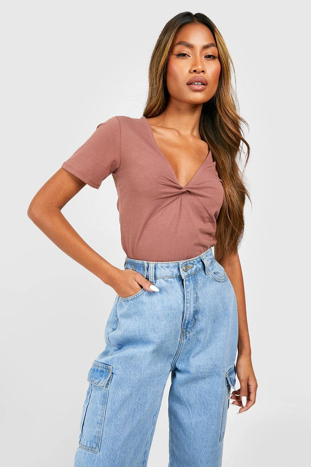 Kurzärmliges T-Shirt Mit Knoten-Detail 3 Kurzärmliges T-Shirt Mit Knoten-Detail – Bild 3